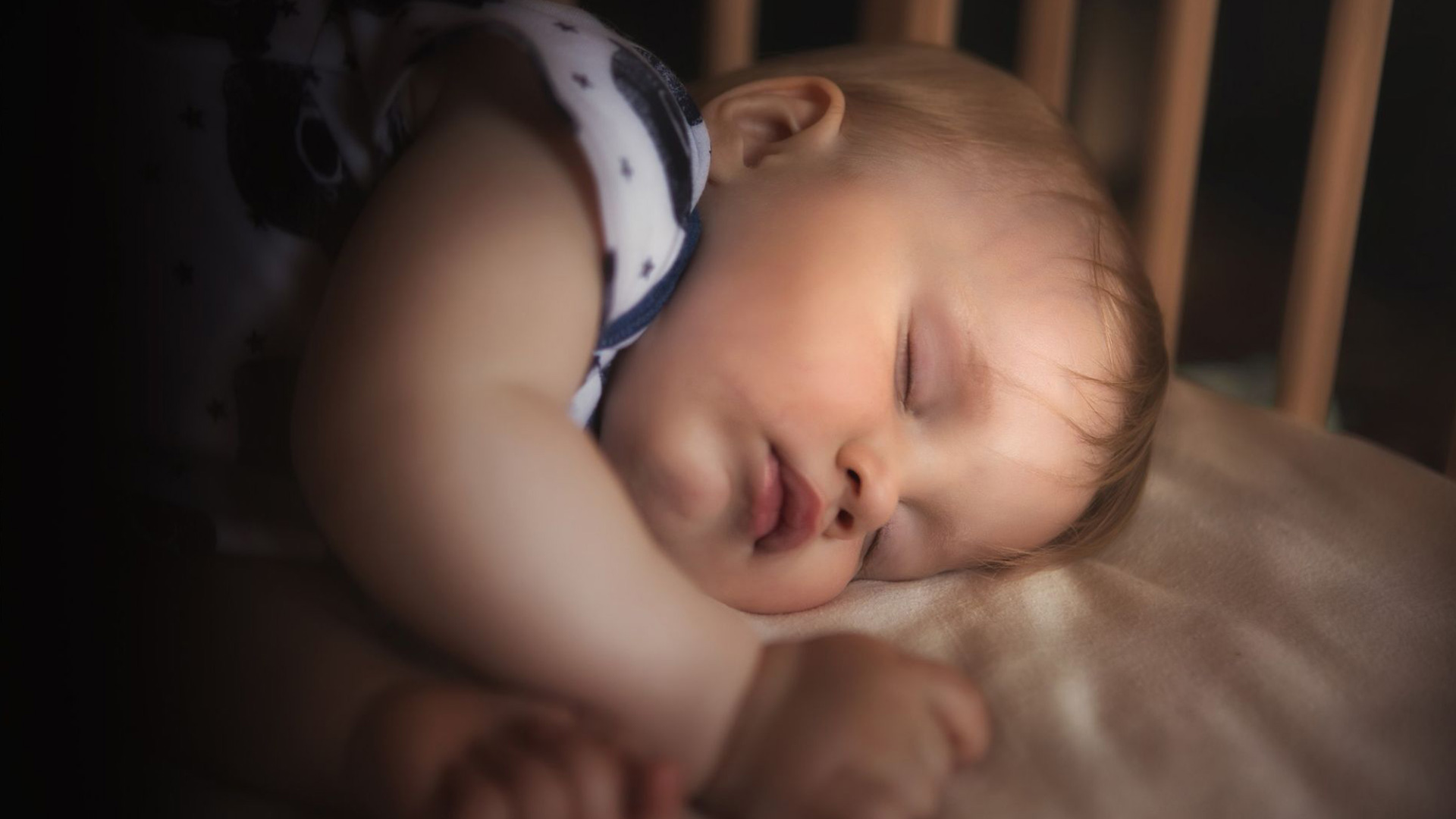 Comment-aider-votre-bebe-a-dormir-seul-2